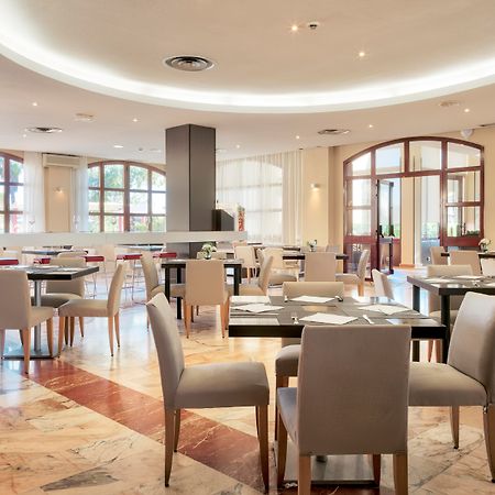 Hotel Ilunion Golf Badajoz Zewnętrze zdjęcie