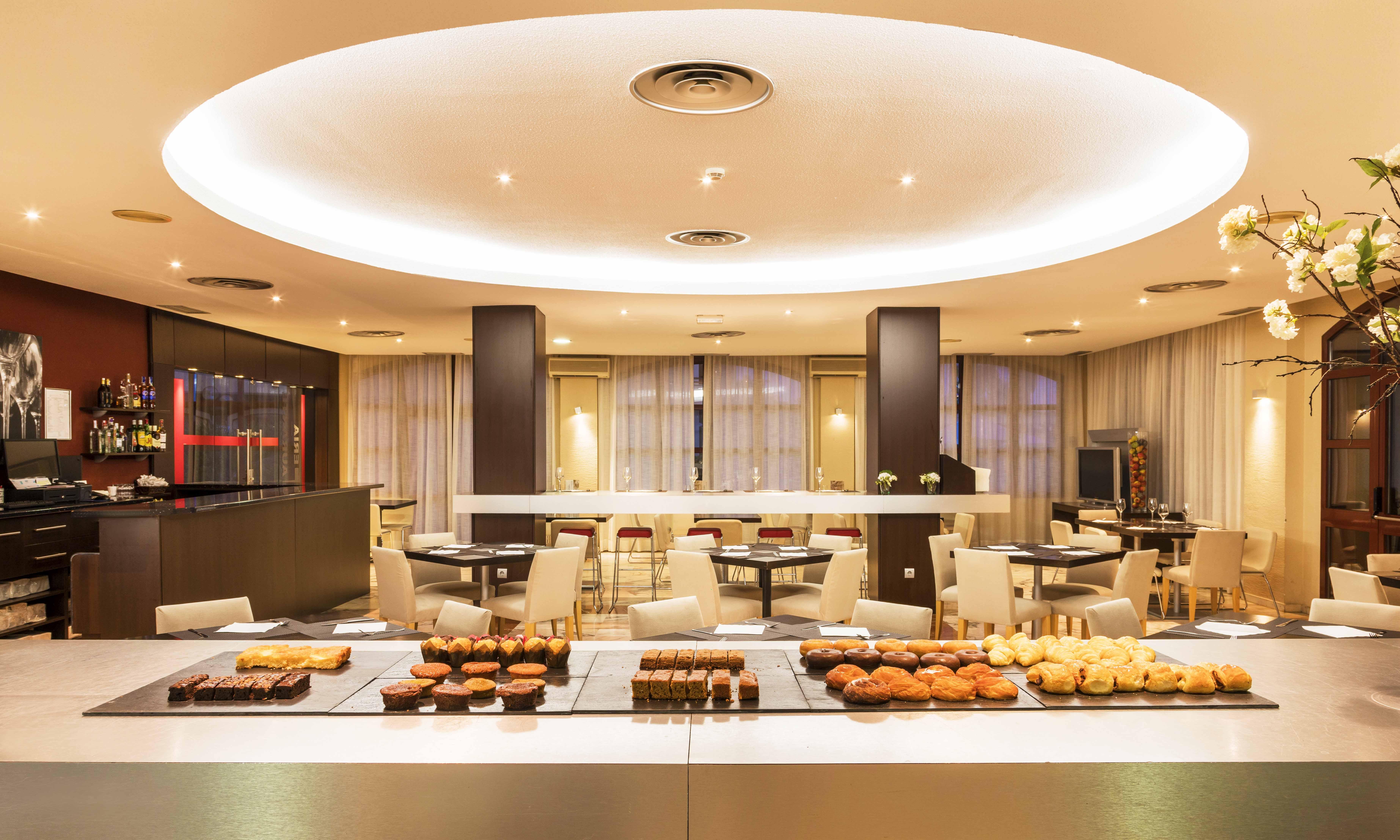 Hotel Ilunion Golf Badajoz Zewnętrze zdjęcie