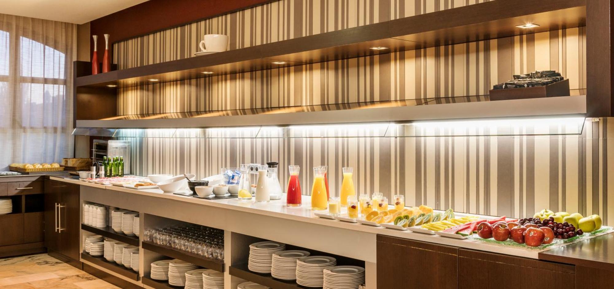 Hotel Ilunion Golf Badajoz Zewnętrze zdjęcie