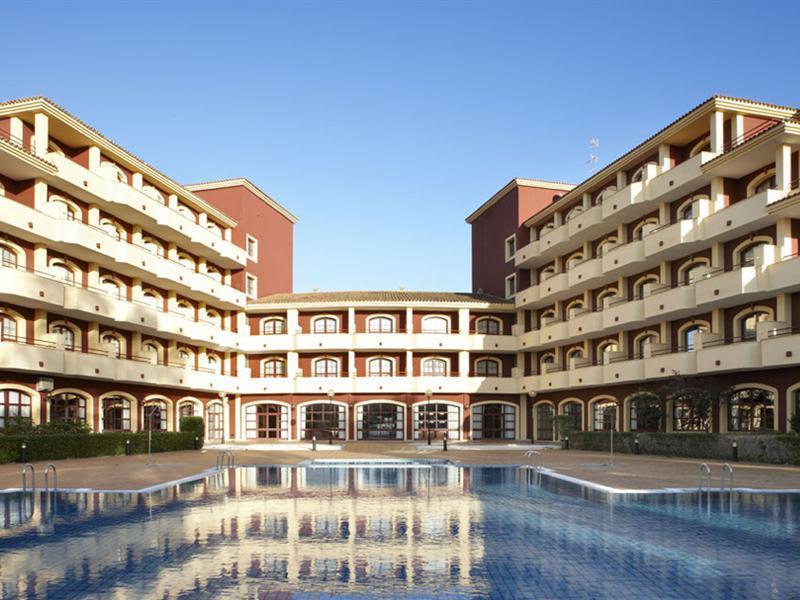 Hotel Ilunion Golf Badajoz Zewnętrze zdjęcie